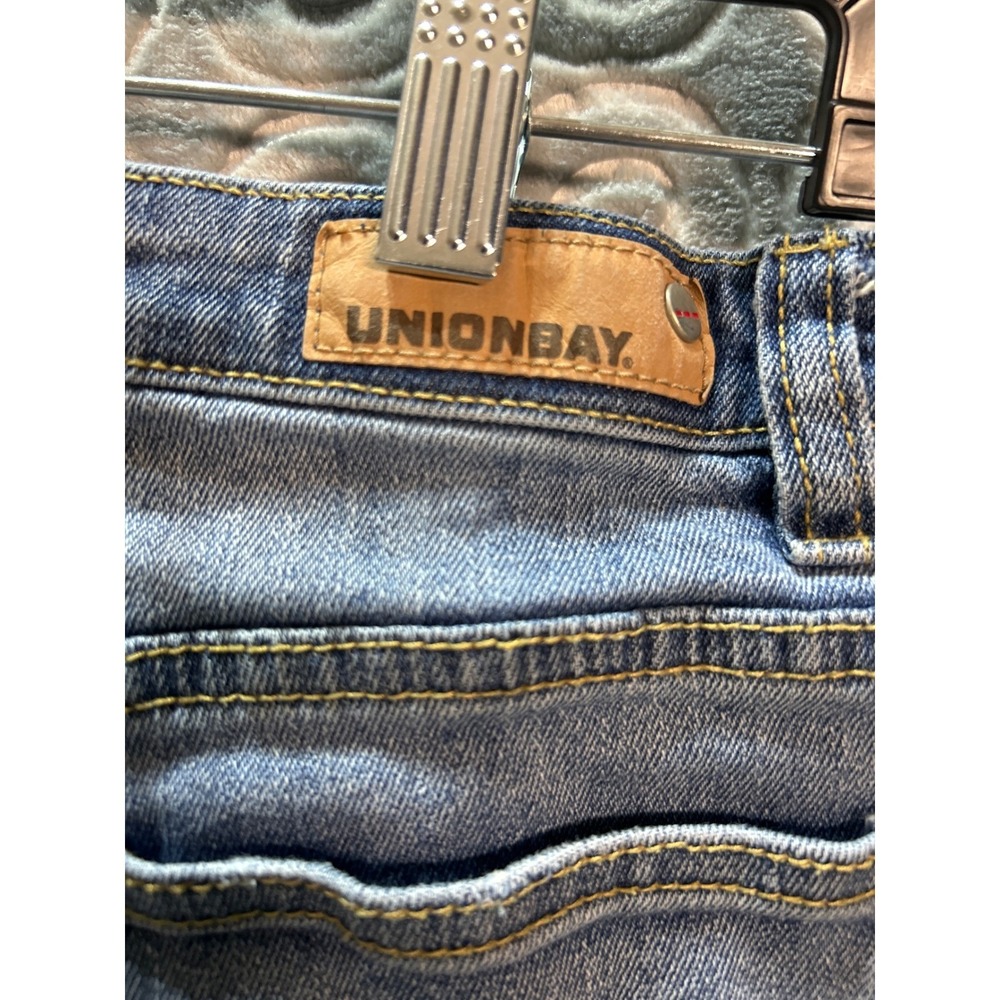 Unionbay Blue Denim Jean Shorts Red White Stripe Frayed Hem Size‎ 5 - Picture 9 of 10